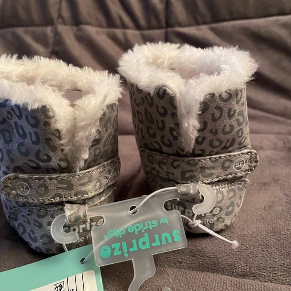 Baby girl snow boots - Picture 2 of 6